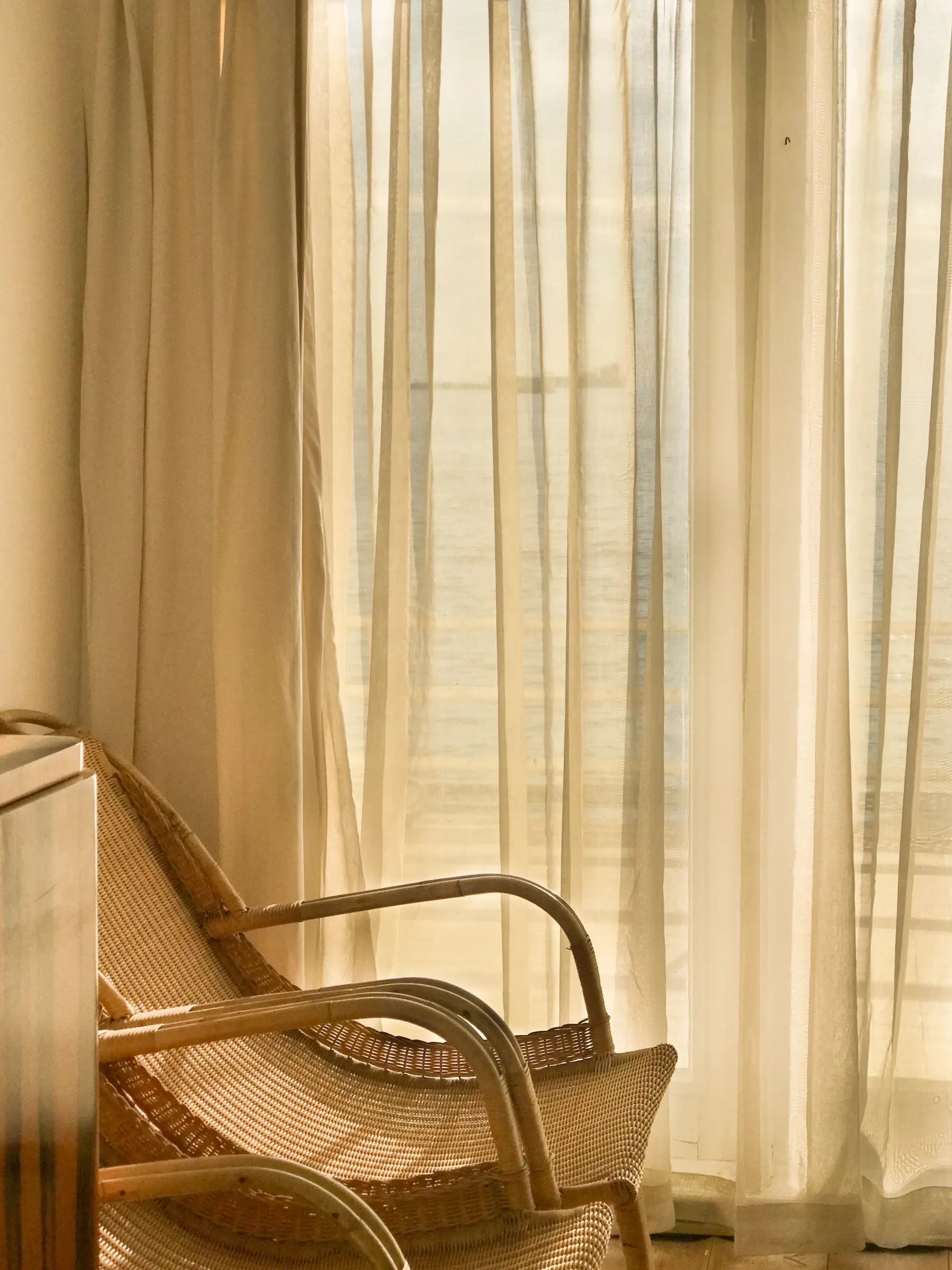 A tropical architectural detail shaped by shade, texture, and restraint